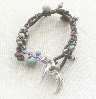 hoofbeat horse bracelet