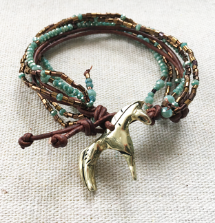 hoofbeat horse bracelet